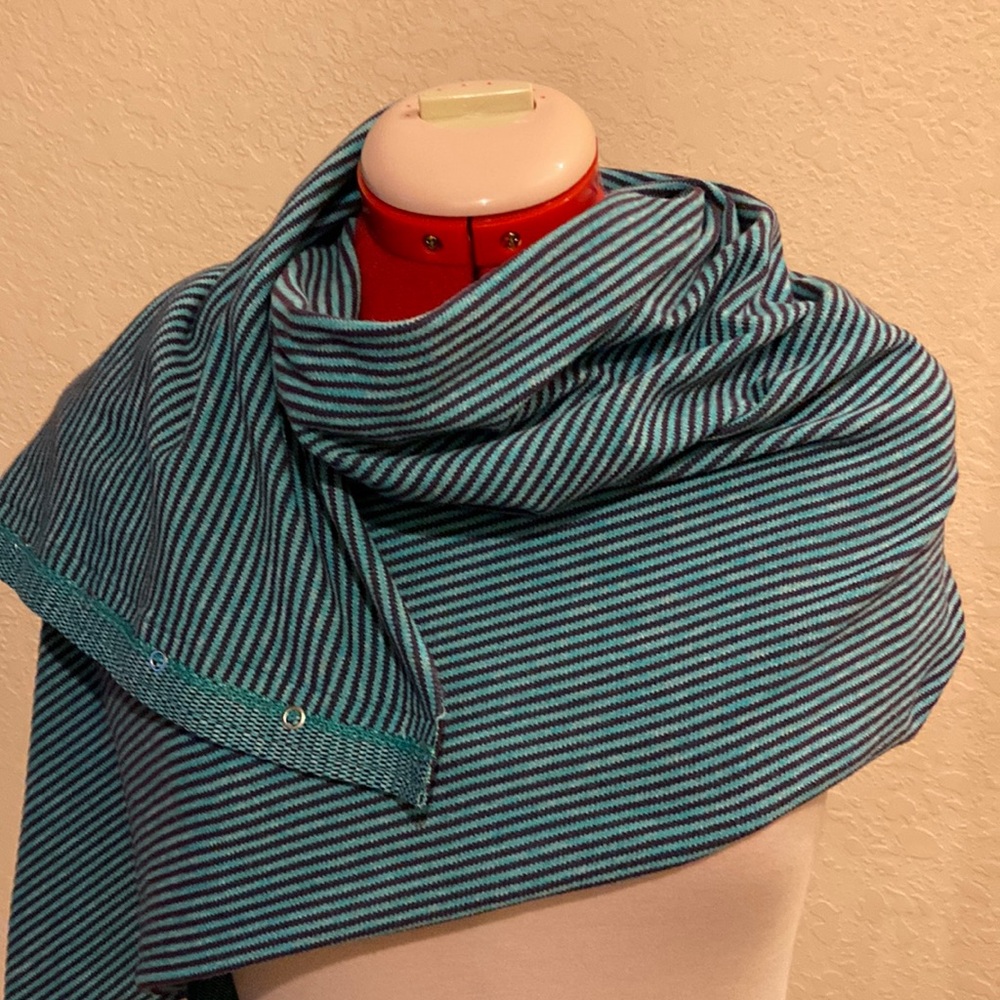 Lululemon for Girls Village Chill Infinity Scarf